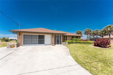 Under contract-accepting backup offers. Canalfront Home in on Rotonda Golf and Country Club The Palms Course in Florida - for sale on GolfHomes.com, golf home, golf lot