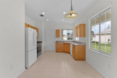 Quiet Cul-de-Sac Living in Del Webb Spruce Creek Golf & Country on Eagle Ridge At Spruce Creek Country Club in Florida - for sale on GolfHomes.com, golf home, golf lot