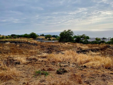 One and a quarter acre homesite at Hokuli'a for $295,000! Yes on Club At Hokulia in Hawaii - for sale on GolfHomes.com, golf home, golf lot