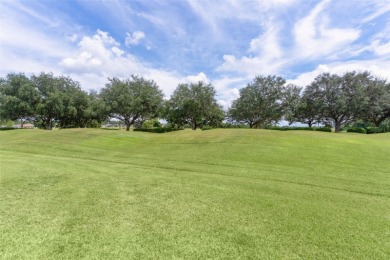 Quiet Cul-de-Sac Living in Del Webb Spruce Creek Golf & Country on Eagle Ridge At Spruce Creek Country Club in Florida - for sale on GolfHomes.com, golf home, golf lot