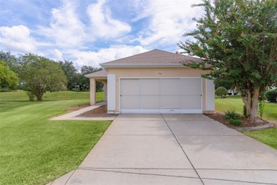 Quiet Cul-de-Sac Living in Del Webb Spruce Creek Golf & Country on Eagle Ridge At Spruce Creek Country Club in Florida - for sale on GolfHomes.com, golf home, golf lot