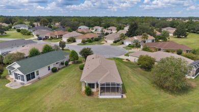 Quiet Cul-de-Sac Living in Del Webb Spruce Creek Golf & Country on Eagle Ridge At Spruce Creek Country Club in Florida - for sale on GolfHomes.com, golf home, golf lot