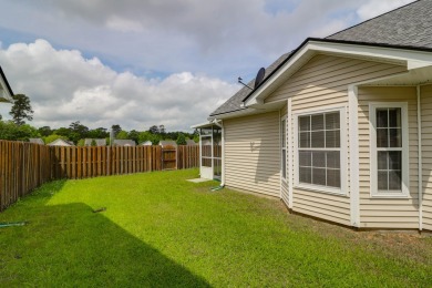 Welcome to this beautifully maintained 3-bedroom, 2-bath home on Golf Club At Wescott Plantation in South Carolina - for sale on GolfHomes.com, golf home, golf lot