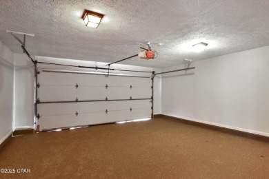 Welcome to the highly sought-after Colony Club community! This on Holiday Golf Club in Florida - for sale on GolfHomes.com, golf home, golf lot