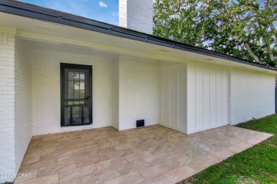 Welcome to the highly sought-after Colony Club community! This on Holiday Golf Club in Florida - for sale on GolfHomes.com, golf home, golf lot