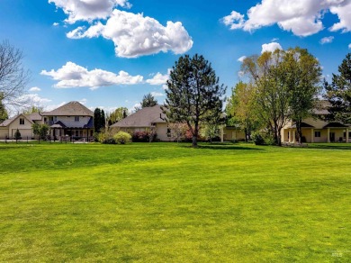 Stunning single level on the 11th hole at Banbury Golf Course! on BanBury Golf Club in Idaho - for sale on GolfHomes.com, golf home, golf lot