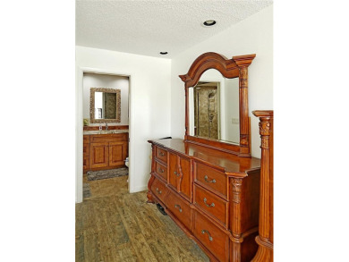 Welcome to Summer Green! This stunning, cozy 2bed/2bath second on Capri Isle Golf Club in Florida - for sale on GolfHomes.com, golf home, golf lot