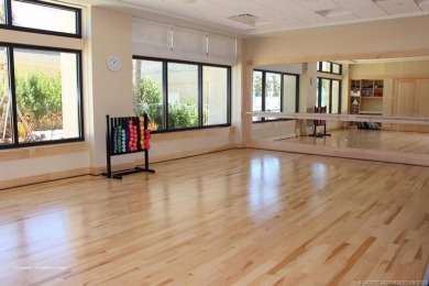 This DIRECT OCEANFRONT updated condo offers a space that is on Sailfish Point Golf Club, Inc. in Florida - for sale on GolfHomes.com, golf home, golf lot