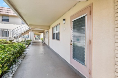 Welcome to this ground floor 1 bedroom/ 1.5 bathroom renovated on Addison Reserve in Florida - for sale on GolfHomes.com, golf home, golf lot