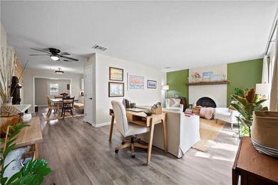 Updated Coastal Home - Golf Cart to Rockport Beach - 2 Living on Rockport Country Club in Texas - for sale on GolfHomes.com, golf home, golf lot