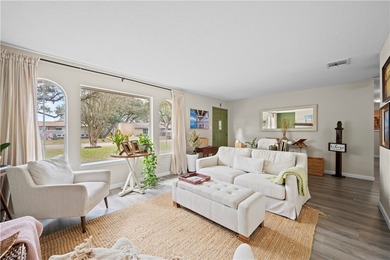 Updated Coastal Home - Golf Cart to Rockport Beach - 2 Living on Rockport Country Club in Texas - for sale on GolfHomes.com, golf home, golf lot