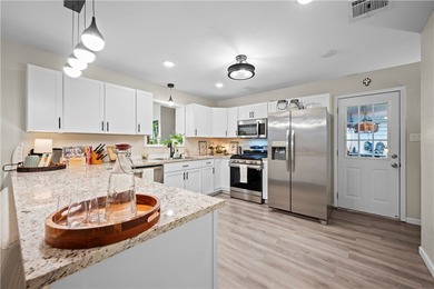 Updated Coastal Home - Golf Cart to Rockport Beach - 2 Living on Rockport Country Club in Texas - for sale on GolfHomes.com, golf home, golf lot