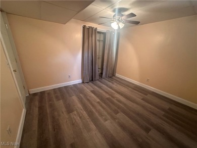 Spacious ranch home offering 3 bedrooms, 2 full baths, and an on Apple Valley Golf Course in Ohio - for sale on GolfHomes.com, golf home, golf lot
