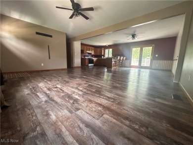 Spacious ranch home offering 3 bedrooms, 2 full baths, and an on Apple Valley Golf Course in Ohio - for sale on GolfHomes.com, golf home, golf lot