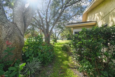 Welcome to this beautifully maintained 3-bedroom, 2-bath on Beacon Woods Golf Club in Florida - for sale on GolfHomes.com, golf home, golf lot