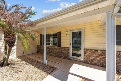 Welcome to this inviting Chestnut model home with an open 2/2/2 on Eagle Ridge At Spruce Creek Country Club in Florida - for sale on GolfHomes.com, golf home, golf lot