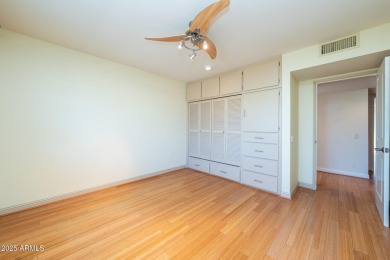 This spacious 3-bedroom, 2-bath residence offers 1,832 sq ft of on PalmBrook Country Club in Arizona - for sale on GolfHomes.com, golf home, golf lot