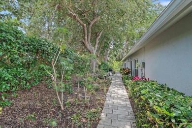 Beautiful 3-Bed, 2.5-Bath Home in Colony Place at Waterford with on Waterford Golf Club in Florida - for sale on GolfHomes.com, golf home, golf lot