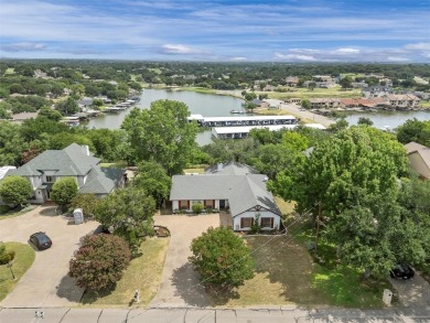 Welcome to lake life at its finest in DeCordova Bend Estates! on De Cordova Bend Country Club in Texas - for sale on GolfHomes.com, golf home, golf lot
