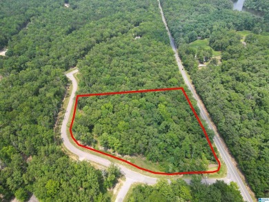 Welcome to the AMAZING SOUTH OAK DEVELOPMENT where lifestyle has on Shoal Creek Golf Course in Alabama - for sale on GolfHomes.com, golf home, golf lot