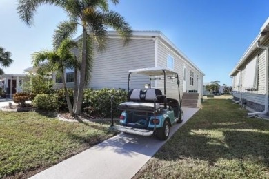 3 BEDROOM SPLIT FLOOR PLAN, loads of sunlight, super clean!!! on Maple Leaf Golf and Country Club in Florida - for sale on GolfHomes.com, golf home, golf lot