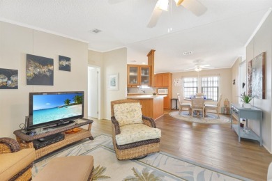 3 BEDROOM SPLIT FLOOR PLAN, loads of sunlight, super clean!!! on Maple Leaf Golf and Country Club in Florida - for sale on GolfHomes.com, golf home, golf lot