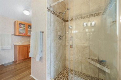 3 BEDROOM SPLIT FLOOR PLAN, loads of sunlight, super clean!!! on Maple Leaf Golf and Country Club in Florida - for sale on GolfHomes.com, golf home, golf lot