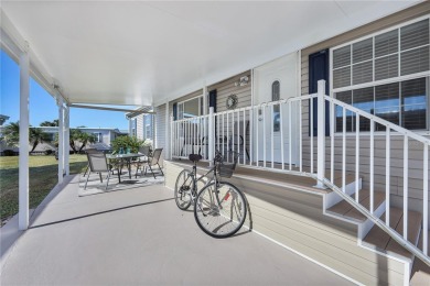 3 BEDROOM SPLIT FLOOR PLAN, loads of sunlight, super clean!!! on Maple Leaf Golf and Country Club in Florida - for sale on GolfHomes.com, golf home, golf lot