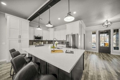MOVE-IN READY & FULLY FURNISHED! Established  in the heart of on Shangri La Golf Resort and Club in Oklahoma - for sale on GolfHomes.com, golf home, golf lot