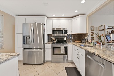 Motivated Seller - Beautifully updated 3/2 corner unit with on Palm-Aire Country Club and Resort - Palms in Florida - for sale on GolfHomes.com, golf home, golf lot