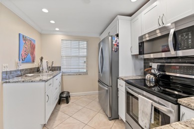 Motivated Seller - Beautifully updated 3/2 corner unit with on Palm-Aire Country Club and Resort - Palms in Florida - for sale on GolfHomes.com, golf home, golf lot