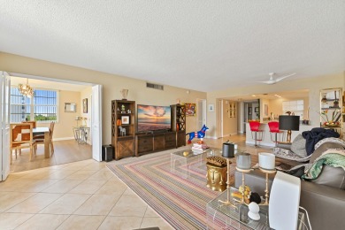 Motivated Seller - Beautifully updated 3/2 corner unit with on Palm-Aire Country Club and Resort - Palms in Florida - for sale on GolfHomes.com, golf home, golf lot