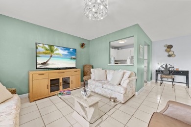 Charming 1-bedroom condo in the vibrant 55+ Kings Point on Kings Point Golf - Executive in Florida - for sale on GolfHomes.com, golf home, golf lot