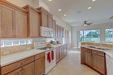 *Premier Golf membership available immediately* Beautifully on Ibis Golf and Country Club in Florida - for sale on GolfHomes.com, golf home, golf lot