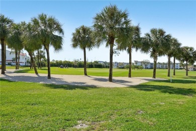 What's NEW?? How about NEW Quartz Counters AND A New, Lower on Seven Lakes Golf and Tennis Community in Florida - for sale on GolfHomes.com, golf home, golf lot