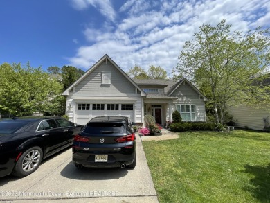 Calling all INVESTORS.  Current Lease in place for lovely 3 on Blue Heron Pines Golf Club in New Jersey - for sale on GolfHomes.com, golf home, golf lot
