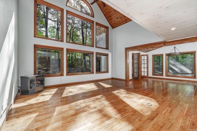 This custom built home is a one of a kind.   You will enjoy on DeSoto Golf Course in Arkansas - for sale on GolfHomes.com, golf home, golf lot