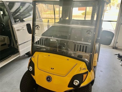 Enjoy golf course living in this beautifully maintained turnkey on Hacienda Hills Golf and Country Club in Florida - for sale on GolfHomes.com, golf home, golf lot