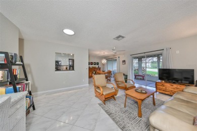 NO UPGRADES NEEDED, move right in to this beautiful Hampton on Kings Point Executive Golf Course in Florida - for sale on GolfHomes.com, golf home, golf lot