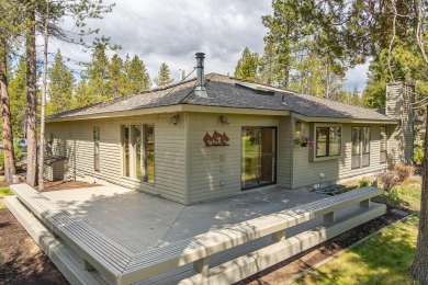 Welcome this beautiful single-story home nestled on the 7th on Sunriver Woodlands Golf Course in Oregon - for sale on GolfHomes.com, golf home, golf lot