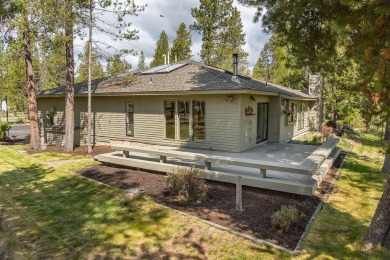 Welcome this beautiful single-story home nestled on the 7th on Sunriver Woodlands Golf Course in Oregon - for sale on GolfHomes.com, golf home, golf lot