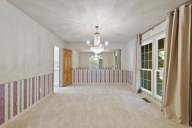 Located just steps from Pleasant Valley Country Club, tennis on Pleasant Valley Country Club in Arkansas - for sale on GolfHomes.com, golf home, golf lot