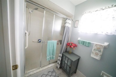 Charming, Cozy & Comfortable Home For Sale in Spruce Creek South on The Links of Spruce Creek in Florida - for sale on GolfHomes.com, golf home, golf lot