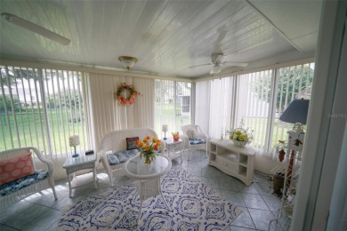 Charming, Cozy & Comfortable Home For Sale in Spruce Creek South on The Links of Spruce Creek in Florida - for sale on GolfHomes.com, golf home, golf lot