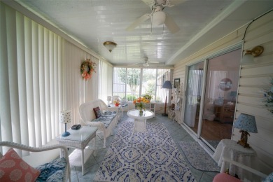 Charming, Cozy & Comfortable Home For Sale in Spruce Creek South on The Links of Spruce Creek in Florida - for sale on GolfHomes.com, golf home, golf lot