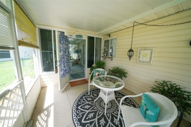 Charming, Cozy & Comfortable Home For Sale in Spruce Creek South on The Links of Spruce Creek in Florida - for sale on GolfHomes.com, golf home, golf lot