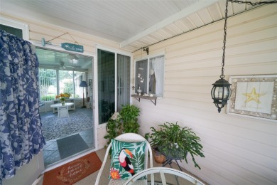Charming, Cozy & Comfortable Home For Sale in Spruce Creek South on The Links of Spruce Creek in Florida - for sale on GolfHomes.com, golf home, golf lot