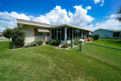 Charming, Cozy & Comfortable Home For Sale in Spruce Creek South on The Links of Spruce Creek in Florida - for sale on GolfHomes.com, golf home, golf lot