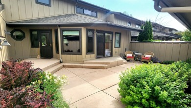 Lovely townhome in Kalispell fronting on the fairway at Buffalo on Buffalo Hill Golf Club in Montana - for sale on GolfHomes.com, golf home, golf lot
