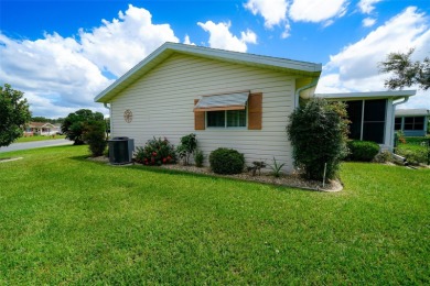 Charming, Cozy & Comfortable Home For Sale in Spruce Creek South on The Links of Spruce Creek in Florida - for sale on GolfHomes.com, golf home, golf lot